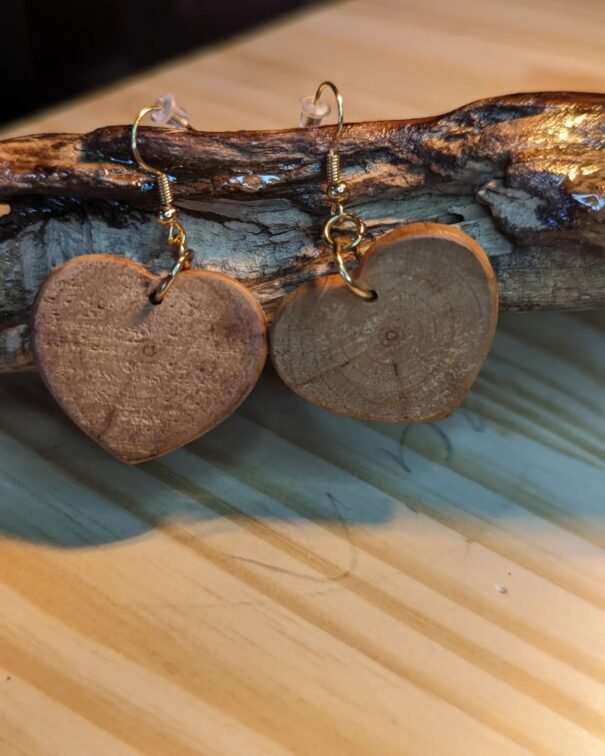 Wooden rings heart earrings